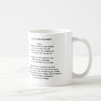Reddition à la prière de Dieu de la tasse
