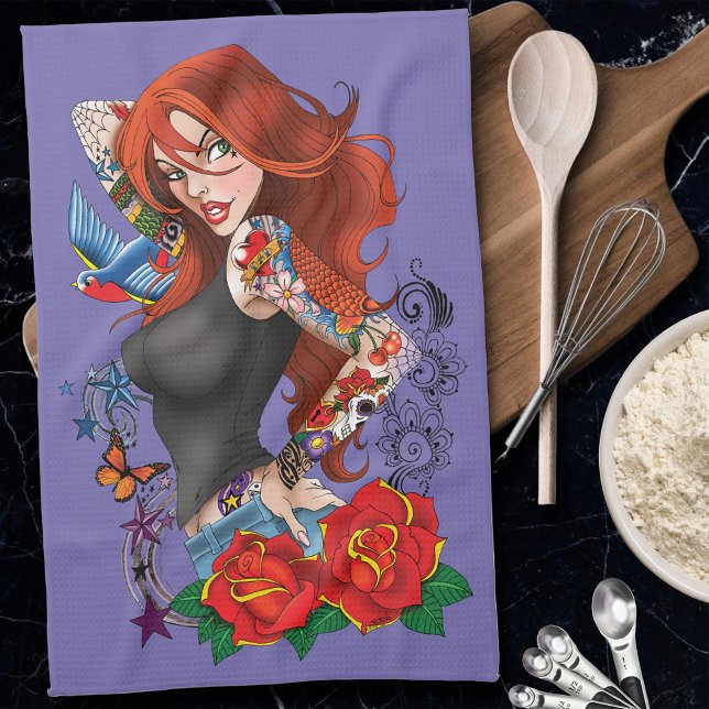 Redhead Frau Tattoos Geschirrtuch (Von Creator hochgeladen)