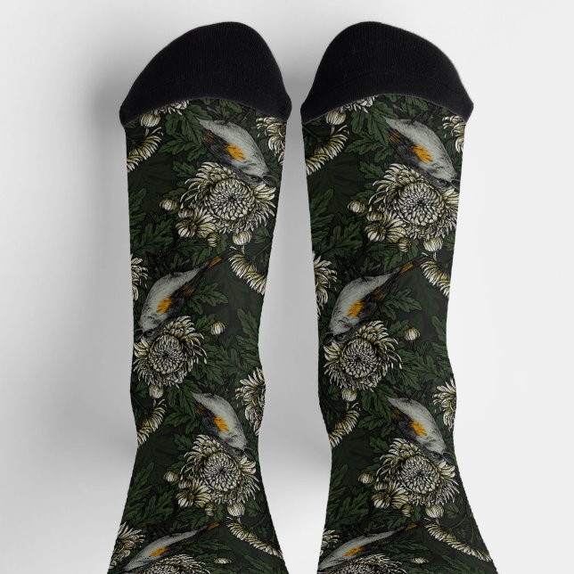 Redstarts in the chrysanthemums in green and white socken (Oben)