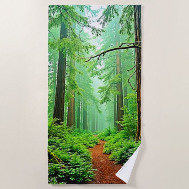Redwood Forest Mistle Tranquility Design Strandtuch (Vorderseite)