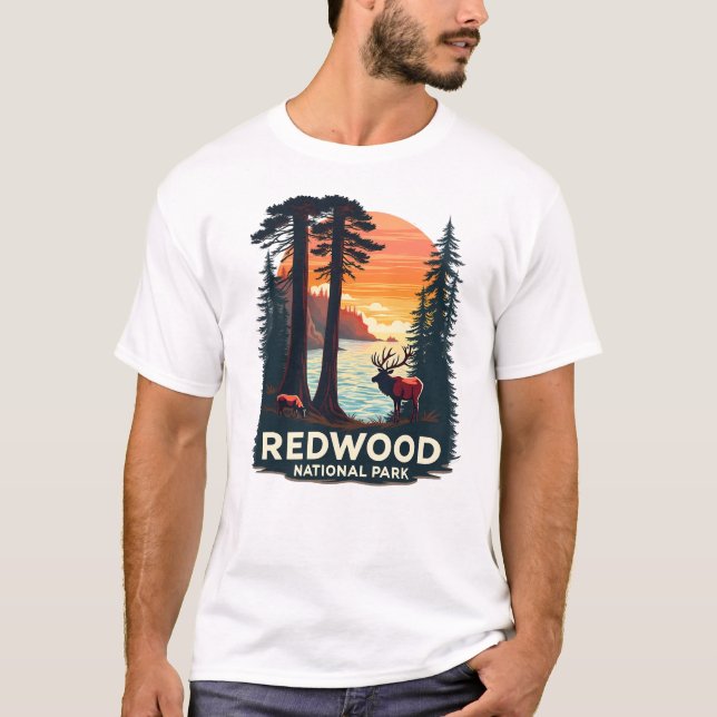 Redwood National Park - Hirschlandschaft T-Shirt (Vorderseite)