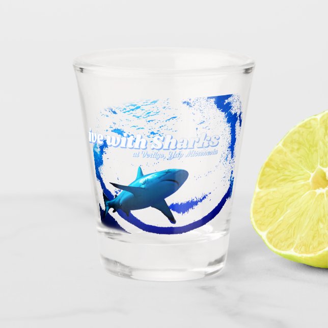 Reef Shark Silhouette Schnapsglas (Vorderseite)