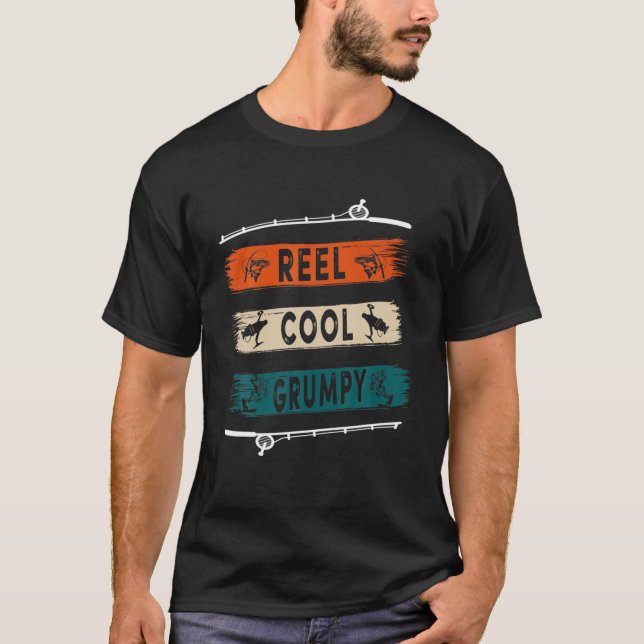 Reel Cool Grumpy Fisherman Funny Fishing T-Shirt (Vorderseite)