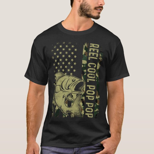 Reel Cool Pop Pop Camouflage American Flag Fishing T-Shirt (Vorderseite)