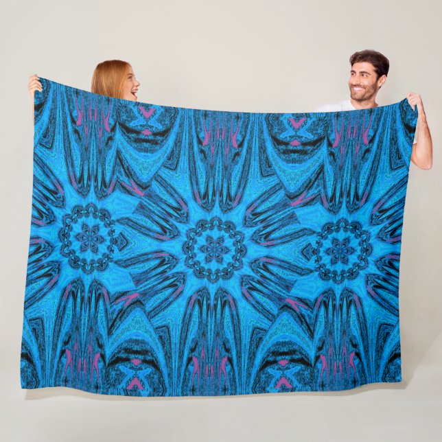 Reflected Lotus 12 Fleece Blanket (Beispiel)