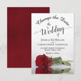 Reflektieren von Hochzeitsplänen für Rote Rosen Save The Date