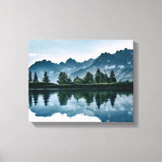 Reflektion von Bergwäldern Leinwanddruck