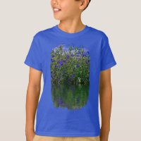 Reflektion von blauem und grünem Wasser