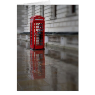Reflektionen auf einer Red Phone Box - London Card