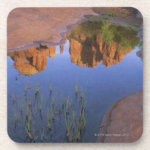 Reflexion des Kathedralen-Felsens, Sedona, Arizona Getränkeuntersetzer