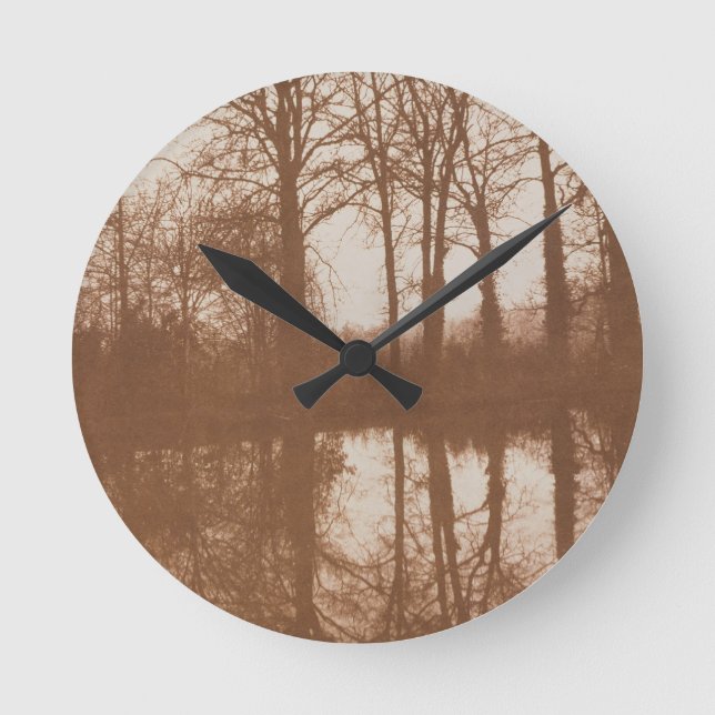 Reflexionen, 1843 (Sepia-Foto) Runde Wanduhr (Vorderseite)