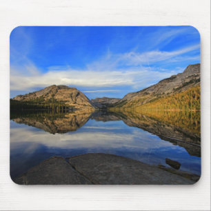 Reflexionen auf Tenaya See Mousepad