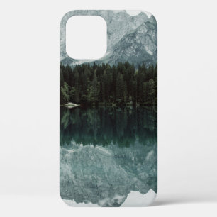 REFLEXIONEN VON BÄUMEN AUF DEM SEE Case-Mate iPhone HÜLLE
