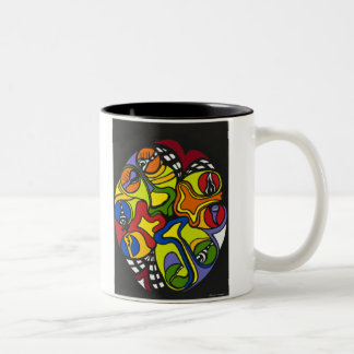Reflexions-Tasse mit BENÖTIGE MIR COFF… Zweifarbige Tasse