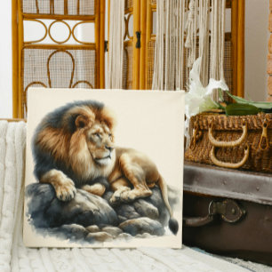 Regal African Lion Ruhen auf einem Felsen - Wasser Leinwanddruck