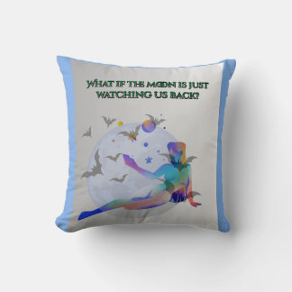 Regard Mystique de la Lune – Dessin de Coussin Cél