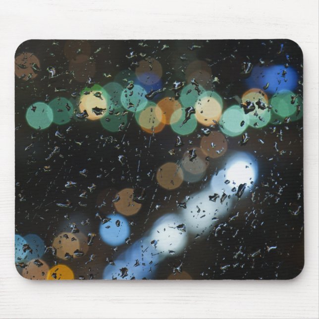 Regen fällt auf das Fenster Mousepad (Vorne)