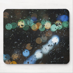 Regen fällt auf das Fenster Mousepad