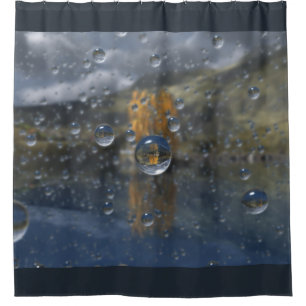 Regen im Glen-Duschvorhang Duschvorhang
