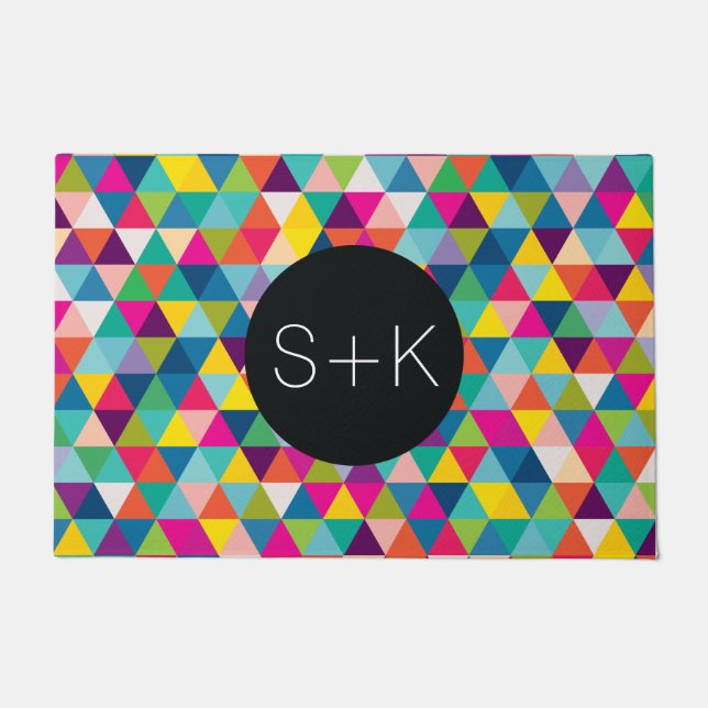 Regenbogen-Dreieck-Muster-Gewohnheits-Monogramm Fußmatte (Vorderseite)
