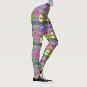 Regenbogen gefärbte Ostereier und Streifen Leggings
