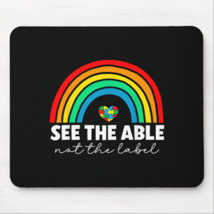 Regenbogen-Puzzle-Herz Sieht den Fähigen, nicht da Mousepad