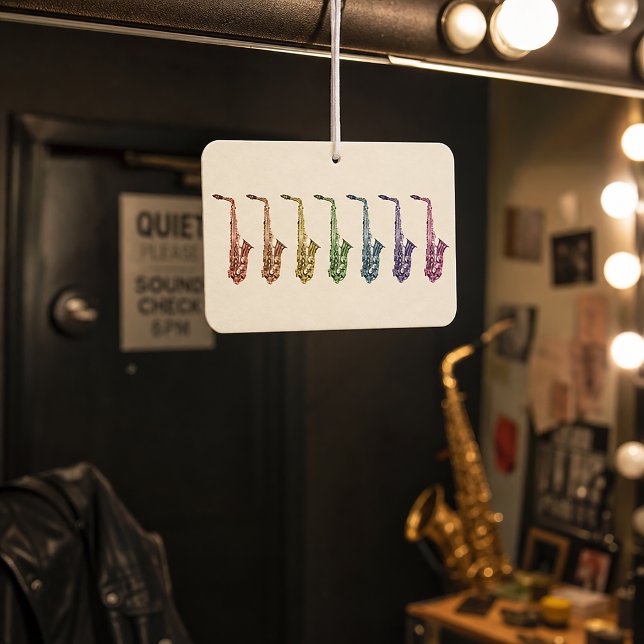 Regenbogen-Saxophon-Kunst Autolufterfrischer (An air freshener with rainbow alto saxophones.)