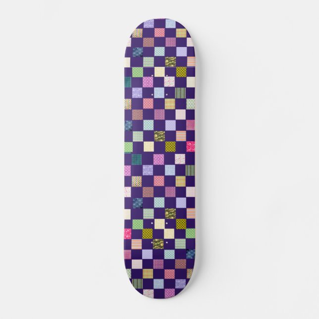 Regenbogen-Schachbretmuster Skateboard (Vorderseite)
