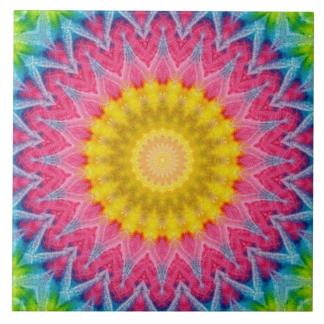 Regenbogen-Tie-Dye-Mandala mit lebendiger Symmetri Fliese (Vorderseite)