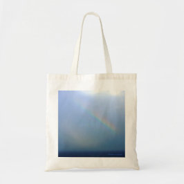 Regenbogen über dem Meer Tragetasche
