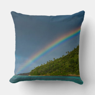 Regenbogen über der Insel, Amerikanisch-Samoa Kissen