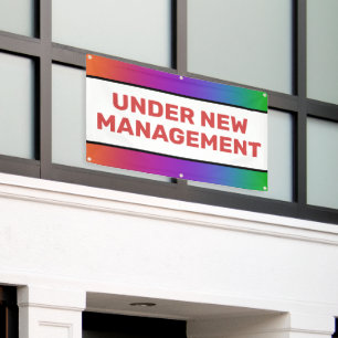 Regenbogen unter dem neuen Management-Banner Banner
