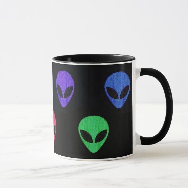 Regenbogen von Außerirdischen Tasse *Anpassen* (Rechts)