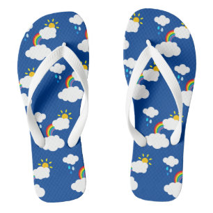 Regenbogen, Wolken, Regen und Sonnenflecken Flip Flops