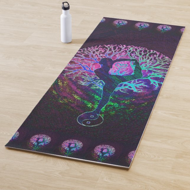 Regenbogen-Yoga Yin Yang Baum durch Amelia Carrie Yogamatte (Beispiel)