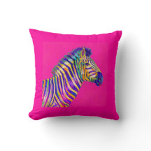 Regenbogen Zebra mit fuschia Rosakissen
