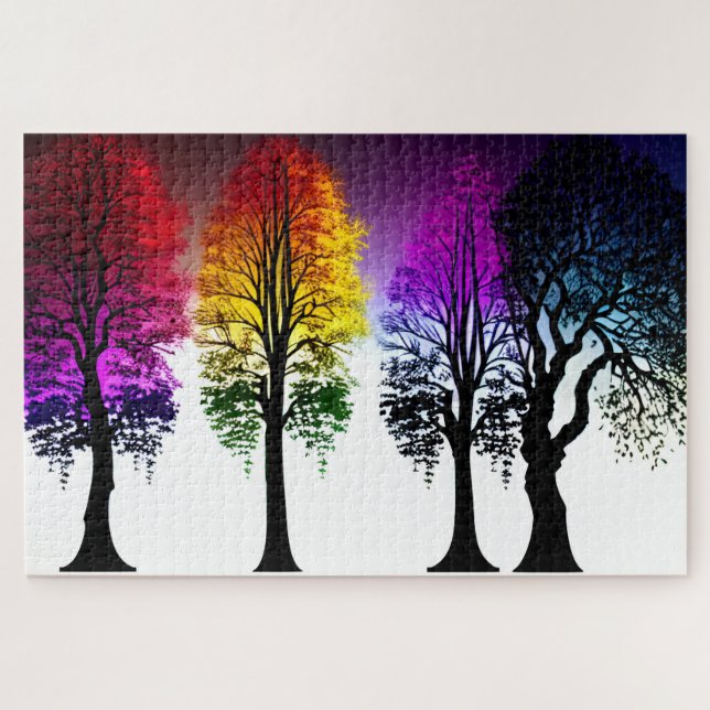 Regenbogenfoliage auf Schwarzen Silhouetten (Horizontal)