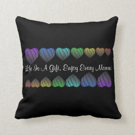 Regenbogenherzen mit positiven Worten Kissen