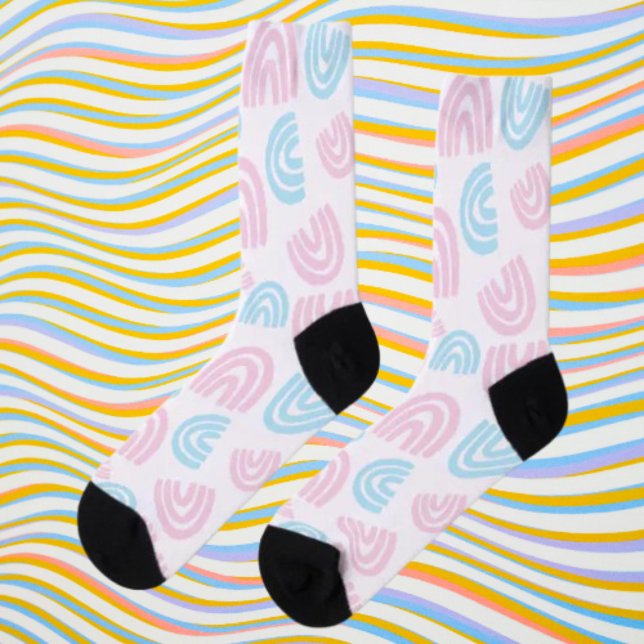 Regenbogenstolz: Trans Stolz Crew Socken (Von Creator hochgeladen)