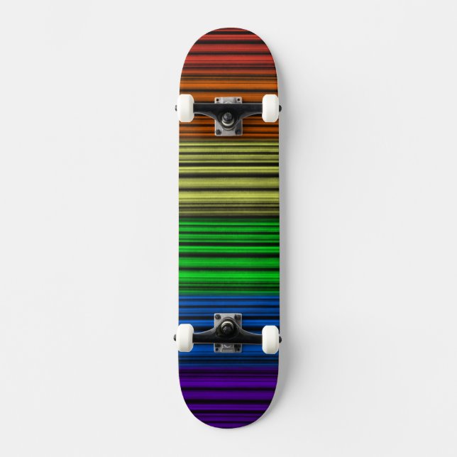 Regenbogenstreifen Skateboard (Vorderseite)