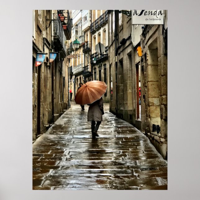 Regenschirm auf den Straßen von Santiago de Compos Poster (Vorne)