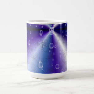Regentropfen auf Lila Regenbogen Kaffeetasse