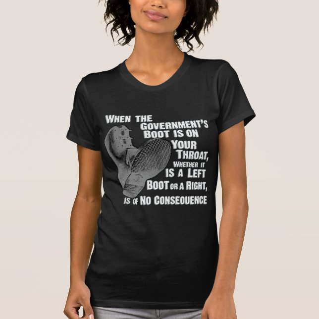 Regierungs-Jack-Stiefel auf Ihrem Hals T-Shirt (Vorderseite)