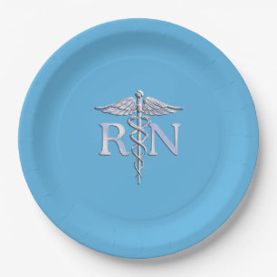 Registriert Nurse RN Caduceus auf Pastel Blue Pappteller