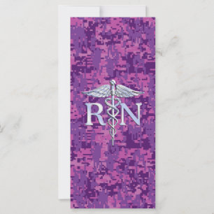 Registrierte Krankenschwester RN Caduceus auf rosa