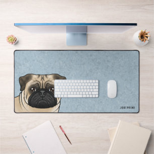 Rehfarbener Pug-Kopf-Cartoon-Hund mit individuelle Schreibtischunterlage
