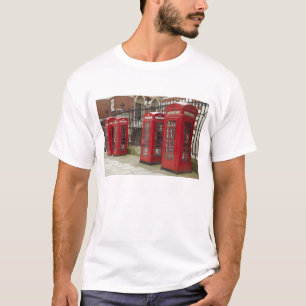 Reihe von Telefonzellen auf der Rückseite des Roy T-Shirt