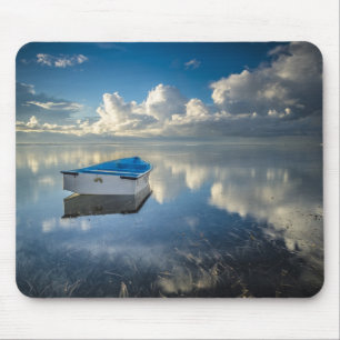 Reihen-Boot auf dem Wasser Mousepad