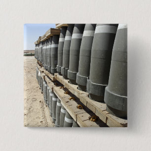 Reihen der Munition werden gestapelt und prepped Button