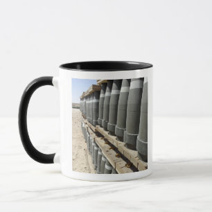 Reihen der Munition werden gestapelt und prepped Tasse